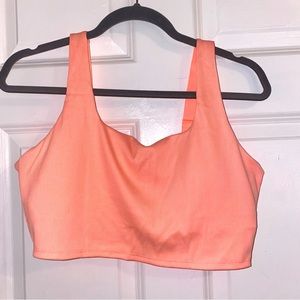 NWOT GapFit Peach High Support Sports Bra